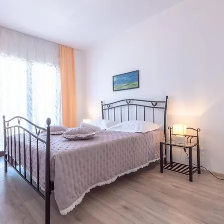 Prázdninový dům Holiday Insulam Mare Trogir